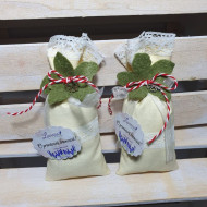 Mărțișor "Parfum de Primăvară" - săculeț cu floare de lavandă - galben Mărțișor "Parfum de Primăvară" - săculeț cu floare de lavandă - galben