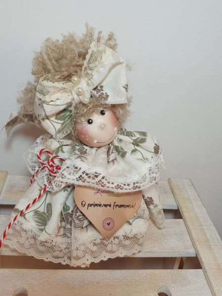 Păpușică Serafina dim. 17 cm. Păpușică Serafina dim. 17 cm.