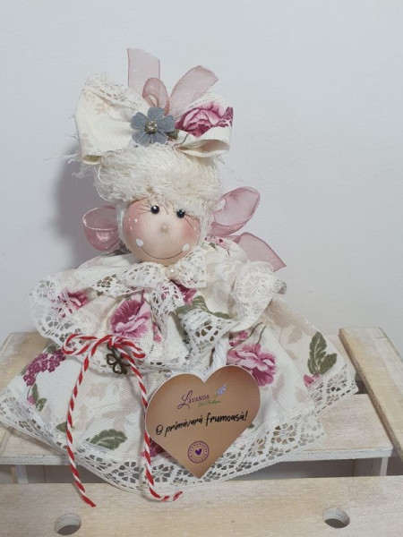 Păpușică Rosabella dim. 17 cm.  Păpușică Rosabella dim. 17 cm.