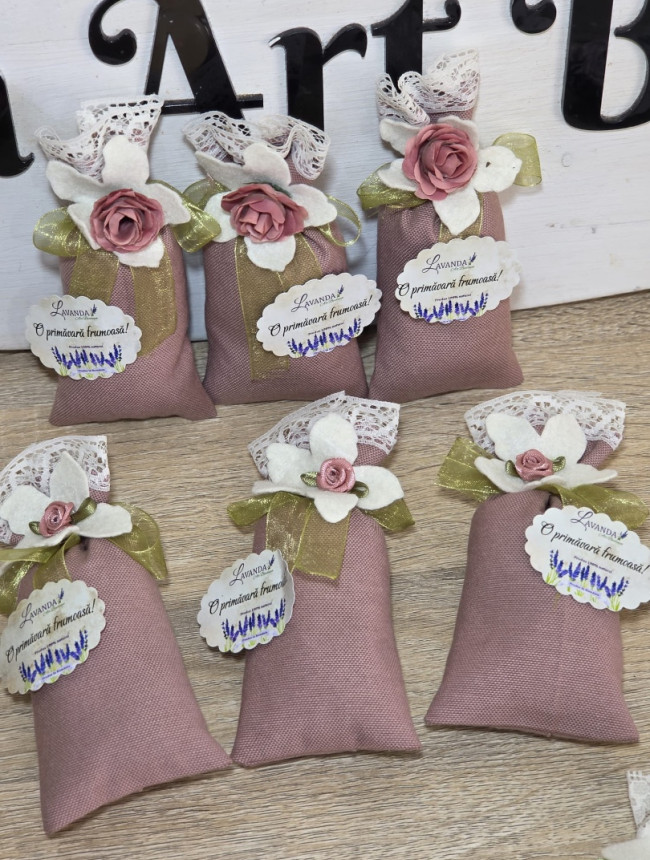 Săculeț umplut cu floare de lavandă