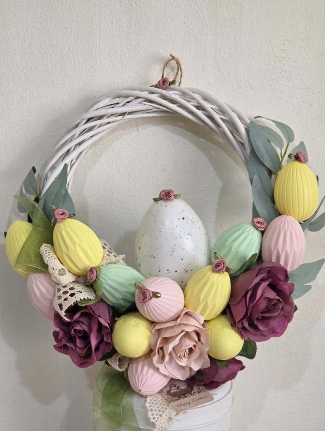 Decor festiv cu agățătoare pentru Paște 