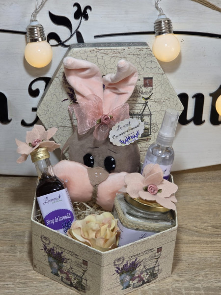 Pachet festiv pentru cadou - 4 produse 