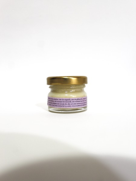 Balsam reparator pentru piele uscată Balsam reparator pentru piele uscată