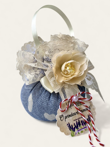 Săculeț umplut cu floare de lavandă